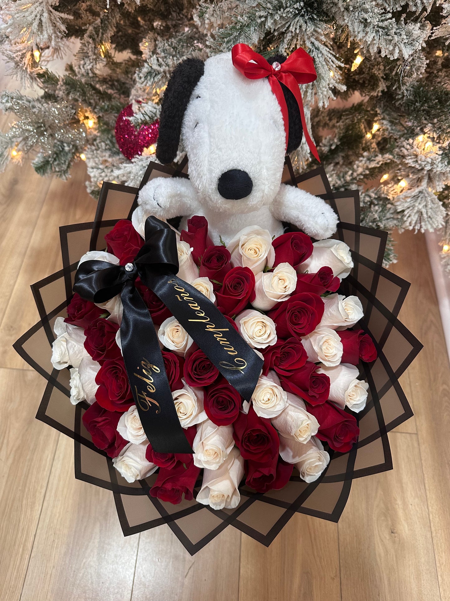 Snoopy Love – 50 Roses